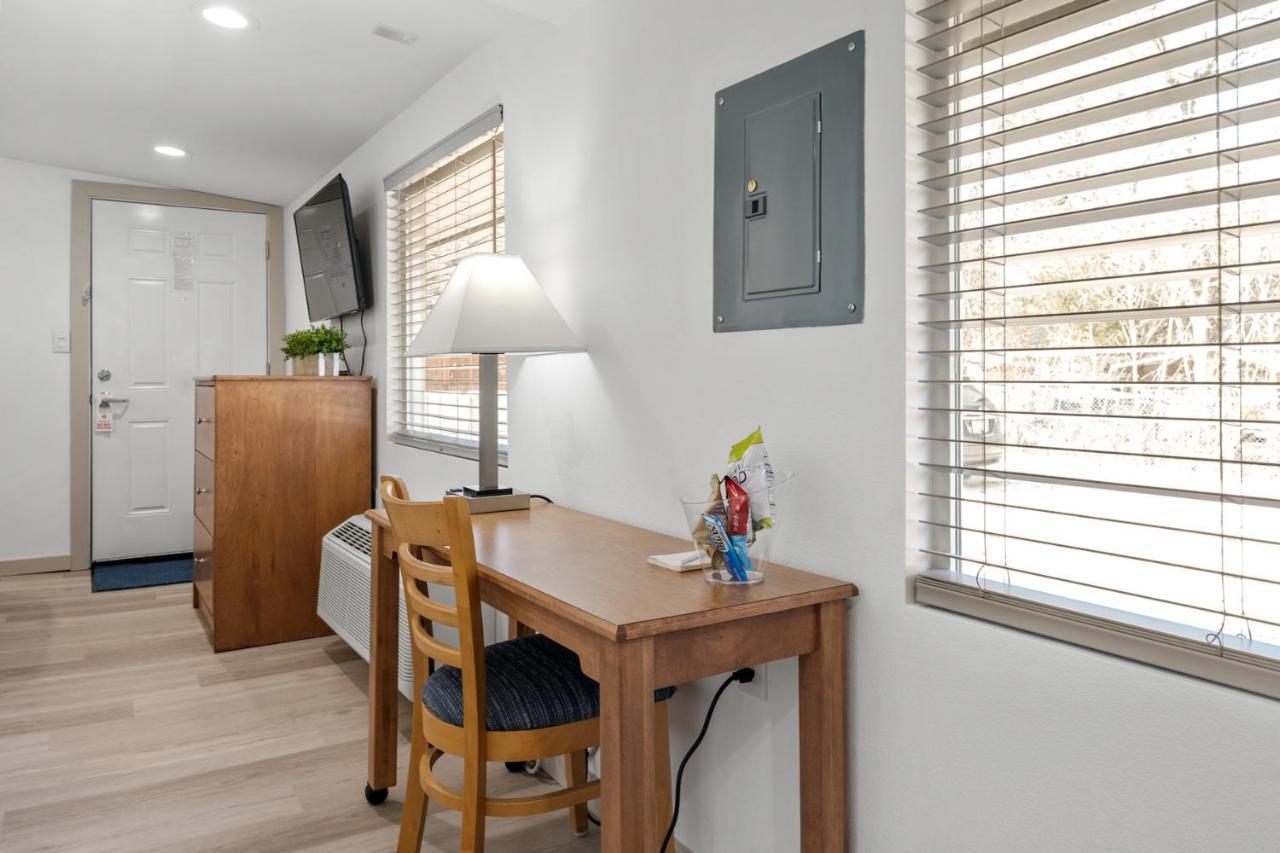 Extended Stay Gun Barrel City Buitenkant foto